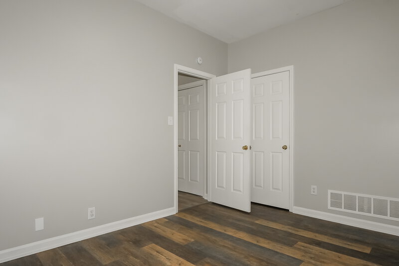 0/Mo, 8170 Timber Knoll Ln Cordova, TN 38018 Bedroom View 4