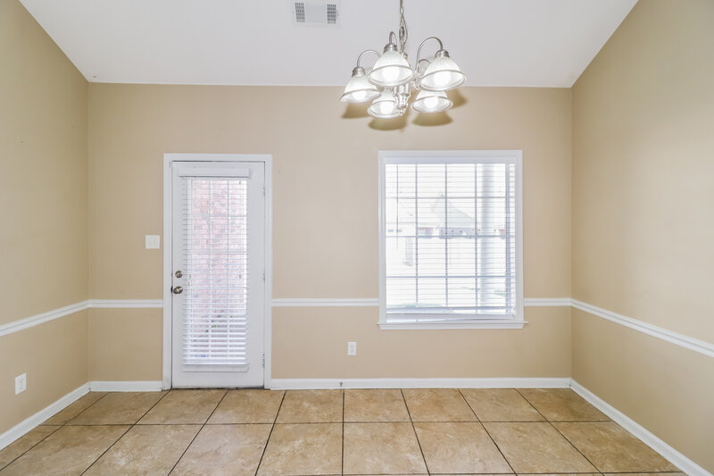 1,700/Mo, 8694 Macon Rd Cordova, TN 38018 Dining Room View