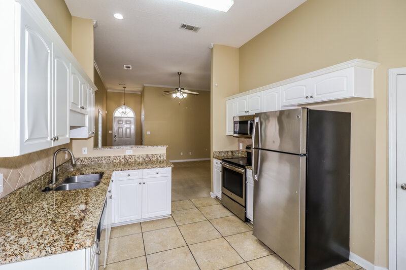 1,700/Mo, 8694 Macon Rd Cordova, TN 38018 Kitchen View 2