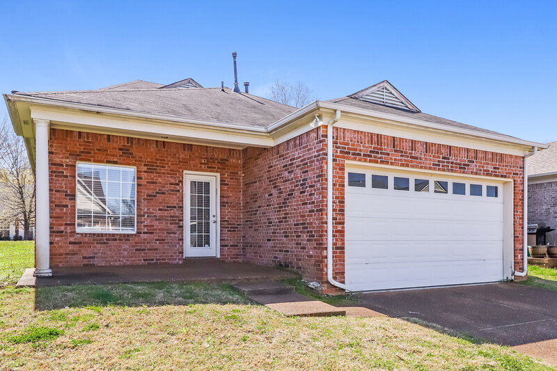 1,700/Mo, 8694 Macon Rd Cordova, TN 38018 Rear View 2