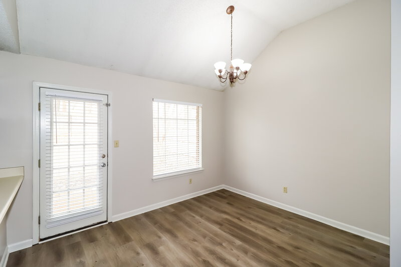 1,365/Mo, 7924 Annes Circle Cordova, TN 38018 Dining Room View