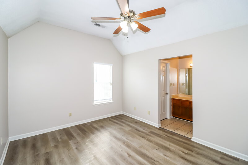 1,365/Mo, 7924 Annes Circle Cordova, TN 38018 Main Bedroom View