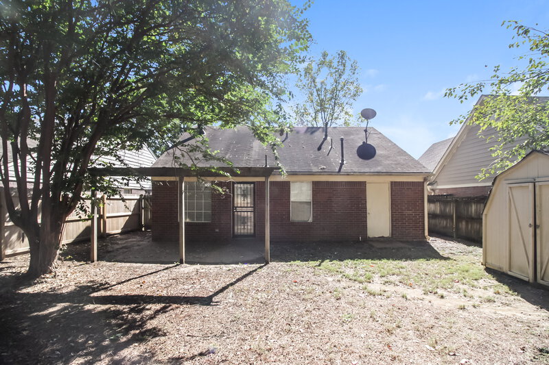 1,365/Mo, 7924 Annes Circle Cordova, TN 38018 Rear View 4