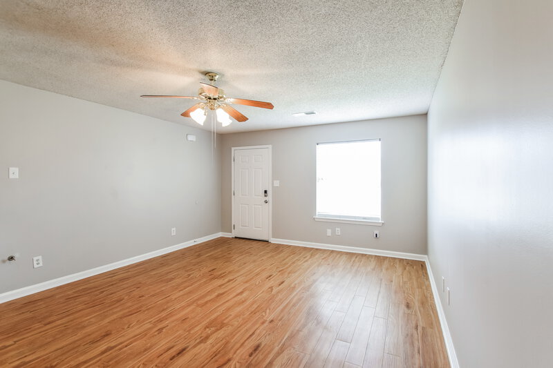 1,970/Mo, 10080 Cross Ridge Rd Cordova, TN 38018 Living Room View 2