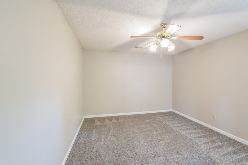 1,625/Mo, 6991 Raleigh Lagrange Rd Cordova, TN 38018 Main Bedroom View