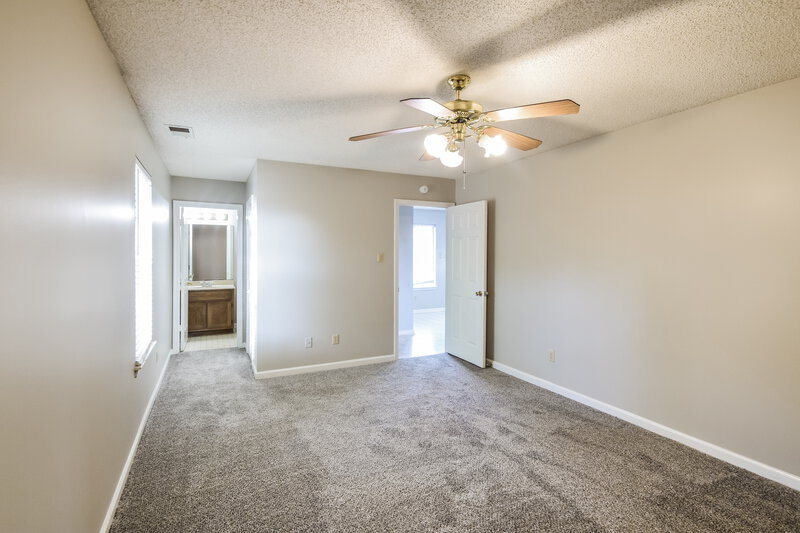 1,625/Mo, 6991 Raleigh Lagrange Rd Cordova, TN 38018 Main Bedroom View 3