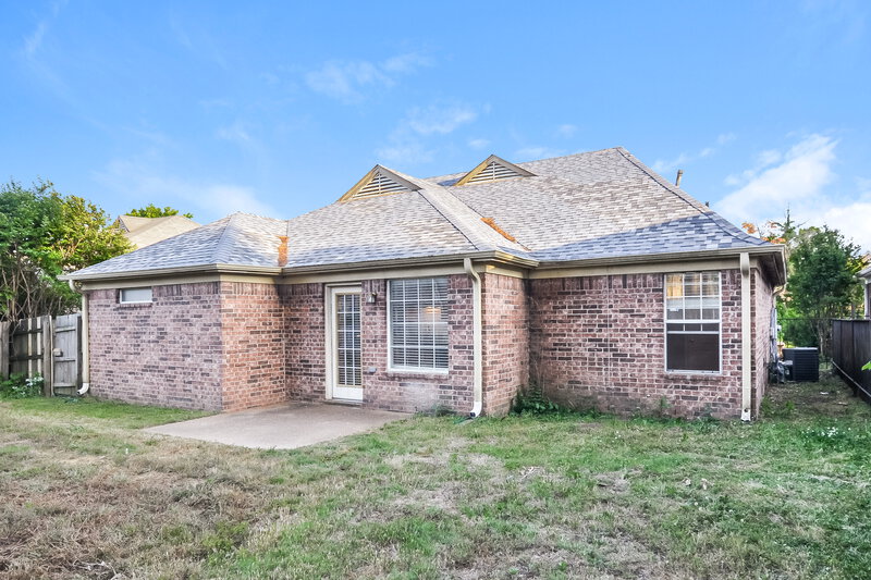 1,725/Mo, 10098 Cross Ridge Rd Cordova, TN 38018 Rear View
