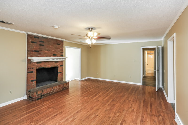 2,740/Mo, 8123 Cairn Dr Cordova, TN 38018 Living Room View