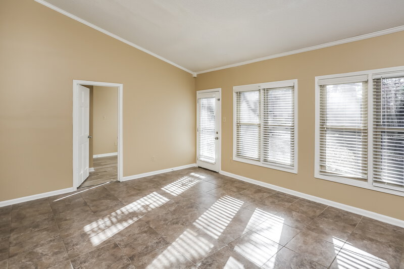 2,740/Mo, 8123 Cairn Dr Cordova, TN 38018 Sitting Room View