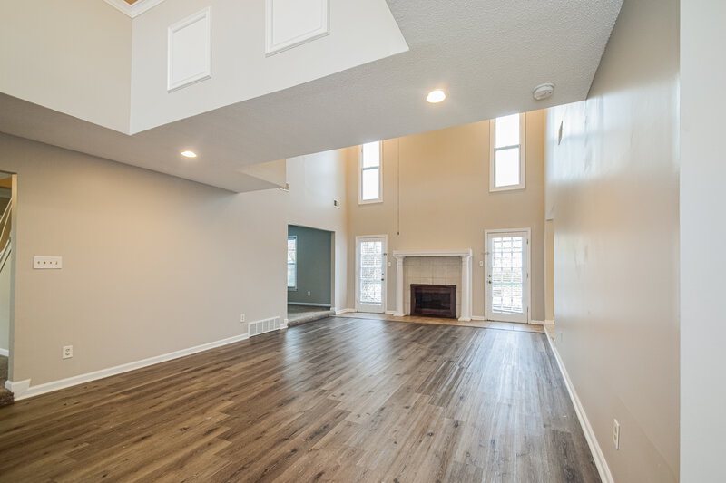 2,210/Mo, 8855 Bazemore Rd Cordova, TN 38018 Living Room View