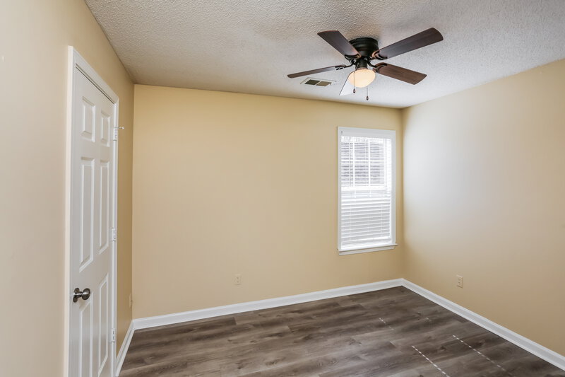 1,755/Mo, 1016 Lorena Cove Cordova, TN 38018 Bedroom View 2