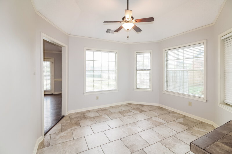 1,940/Mo, 1104 Fox Trace Cove Cordova, TN 38018 Breakfast Nook View