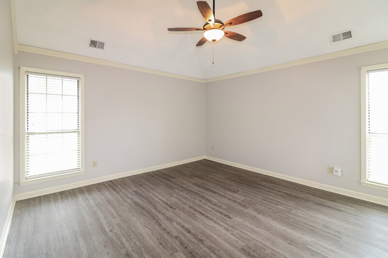 1,940/Mo, 1104 Fox Trace Cove Cordova, TN 38018 Main Bedroom View