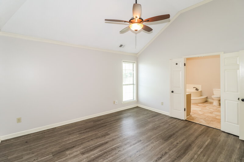 0/Mo, 1104 Fox Trace Cove Cordova, TN 38018 Main Bedroom View 2