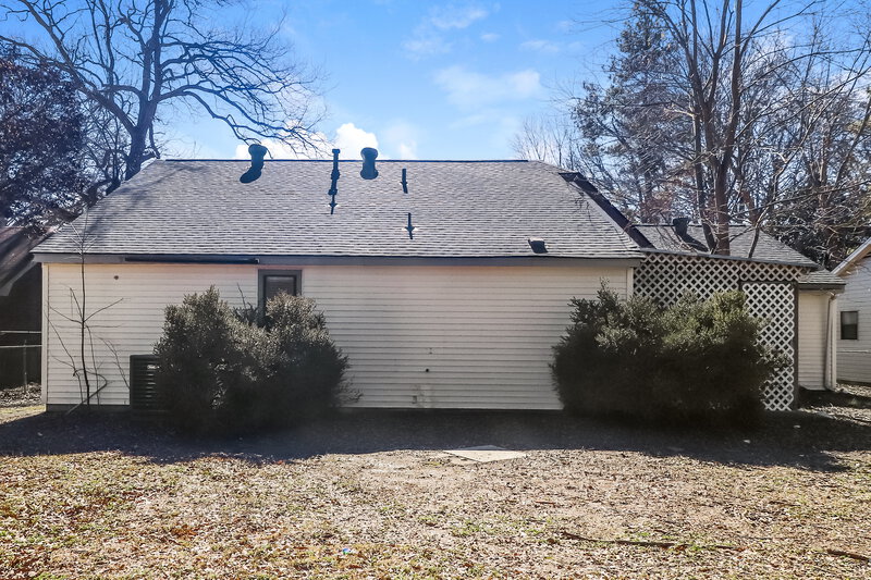 1,700/Mo, 4426 Spring Harbor Dr Millington, TN 38053 Rear View 2