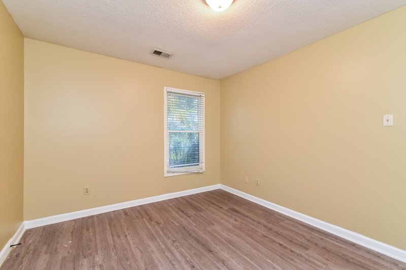 1,600/Mo, 4002 Wood Birch Cove Memphis, TN 38115 Bedroom View 4