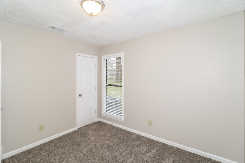 1,800/Mo, 3925 Birchshade Cv Memphis, TN 38115 Bedroom View 2