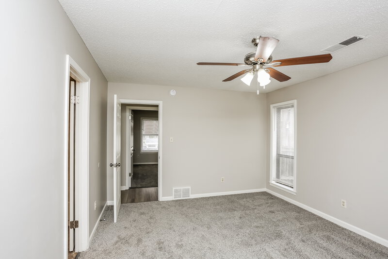 1,505/Mo, 6423 Kindness Cove Memphis, TN 38115 Main Bedroom View