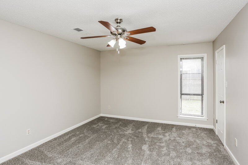 1,505/Mo, 6423 Kindness Cove Memphis, TN 38115 Main Bedroom View 2