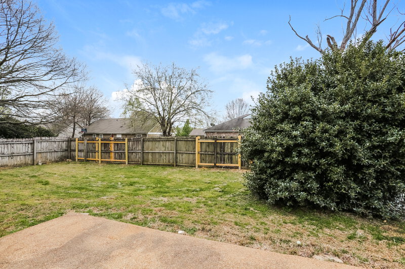 1,505/Mo, 6423 Kindness Cove Memphis, TN 38115 Rear View