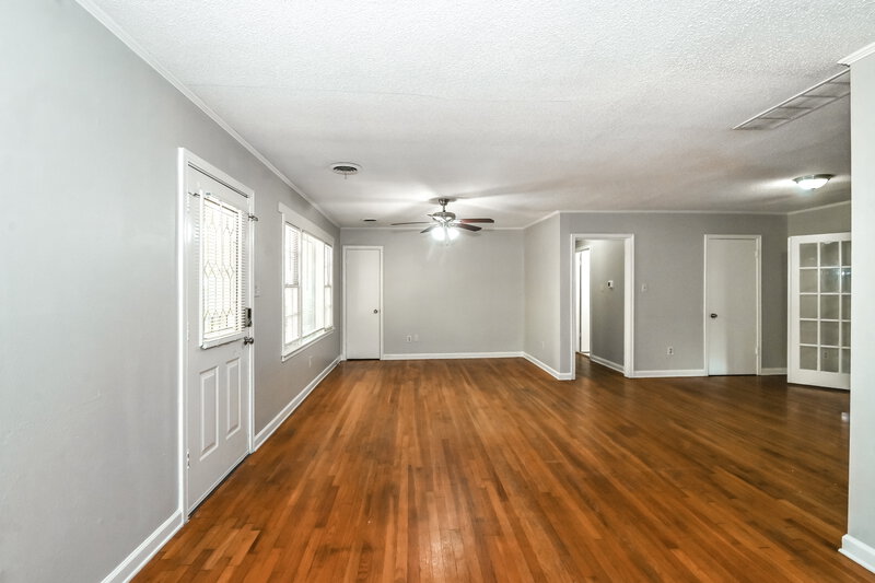 1,660/Mo, 828 S Mendenhall Rd Memphis, TN 38117 Misc View