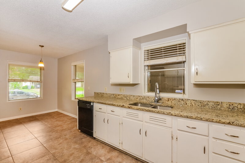 1,600/Mo, 1751 Sea Isle Rd Memphis, TN 38117 Breakfast Nook View 2