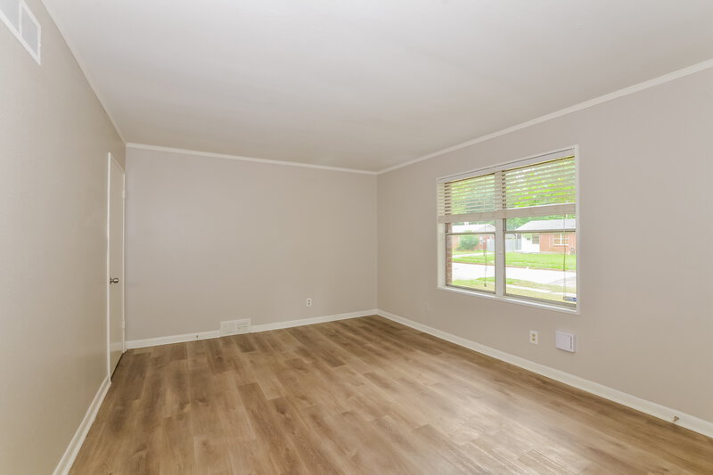1,600/Mo, 1751 Sea Isle Rd Memphis, TN 38117 Family Room View