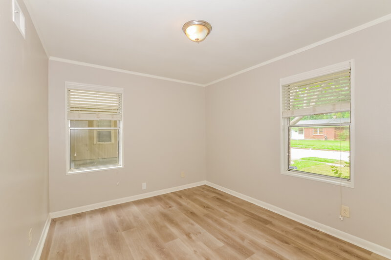 1,600/Mo, 1751 Sea Isle Rd Memphis, TN 38117 Bedroom View 2