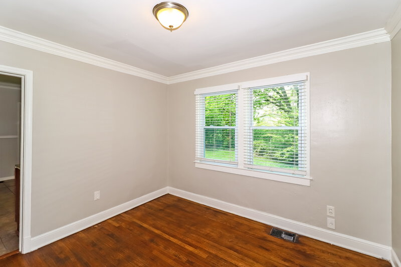 1,740/Mo, 5447 Park Ave Memphis, TN 38119 Dining Room View