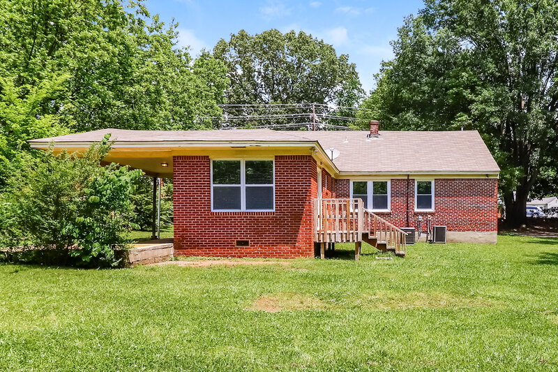 1,740/Mo, 5447 Park Ave Memphis, TN 38119 Rear View