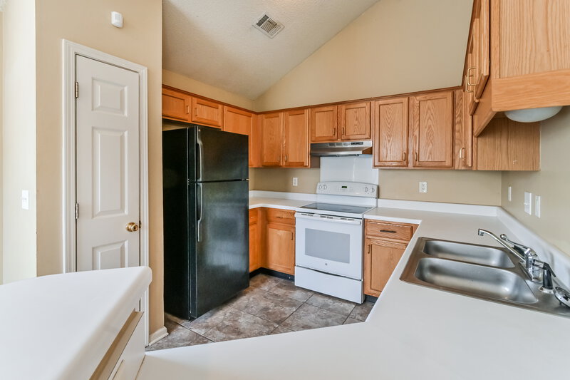 1,595/Mo, 8090 Bensford Ln Memphis, TN 38125 Kitchen View