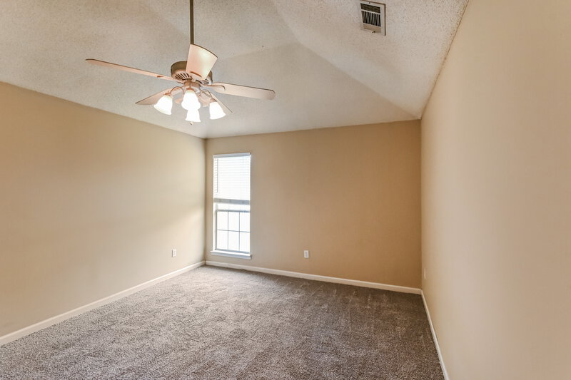 1,595/Mo, 8090 Bensford Ln Memphis, TN 38125 Main Bedroom View