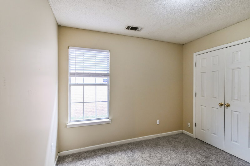 1,595/Mo, 8090 Bensford Ln Memphis, TN 38125 Bedroom View 2