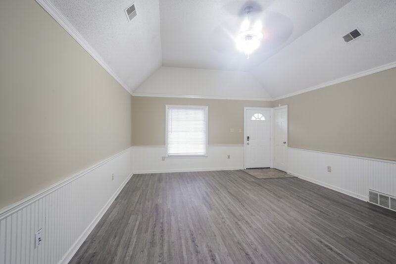 1,785/Mo, 4483 Green Creek Memphis, TN 38125 Living Room View