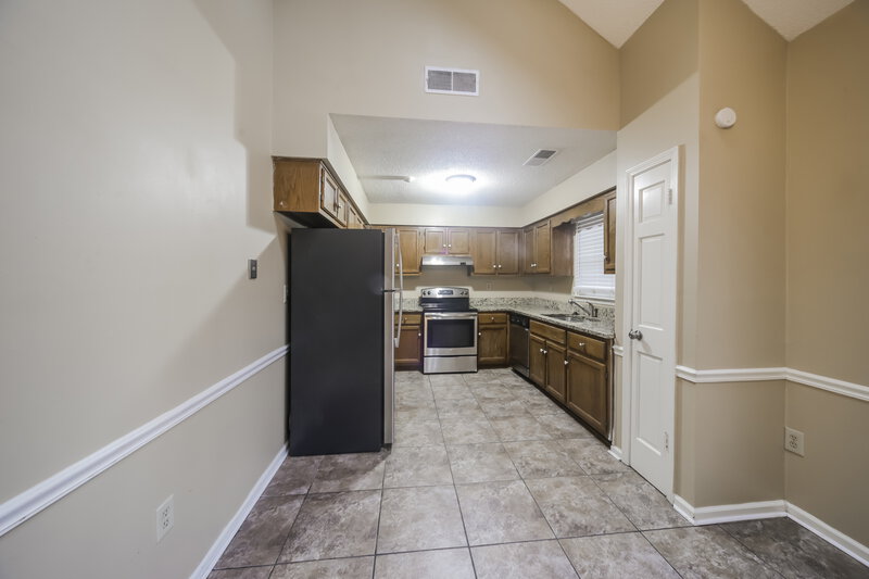 1,785/Mo, 4483 Green Creek Memphis, TN 38125 Kitchen View