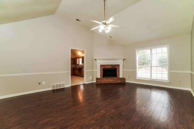 3,460/Mo, 5618 Heather View Dr Memphis, TN 38125 Living Room View