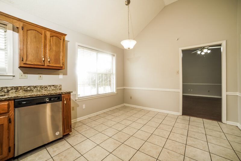 3,460/Mo, 5618 Heather View Dr Memphis, TN 38125 Dining Room View
