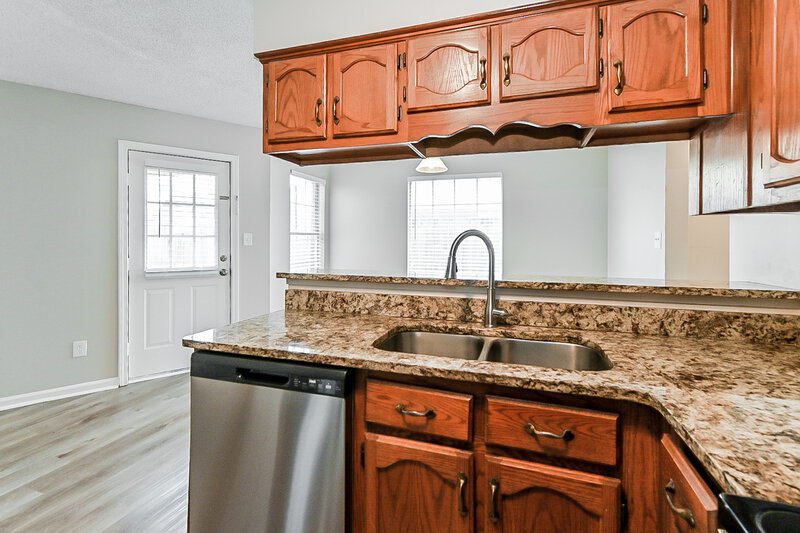 2,170/Mo, 7708 Baysweet Dr Memphis, TN 38125 Kitchen View 2