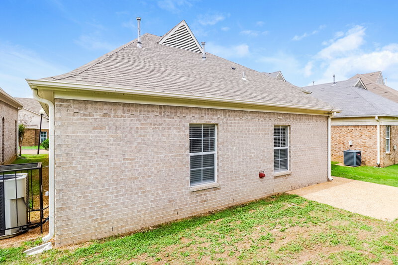 1,975/Mo, 7575 Glen Creek Ln Memphis, TN 38125 Rear View 2