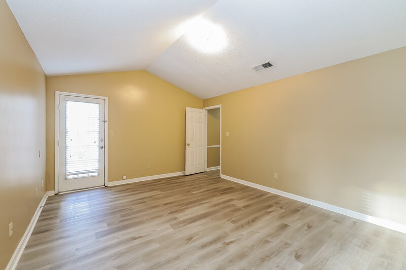 1,530/Mo, 4123 Long Creek Rd Memphis, TN 38125 Main Bedroom View 2