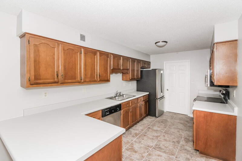 2,090/Mo, 7452 Keynon Cove Memphis, TN 38125 Kitchen View