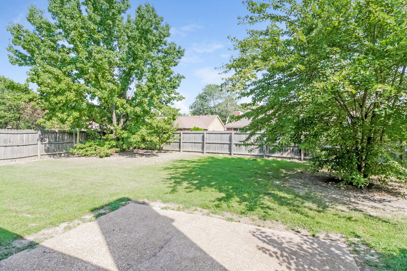 2,090/Mo, 7452 Keynon Cove Memphis, TN 38125 Rear View 2