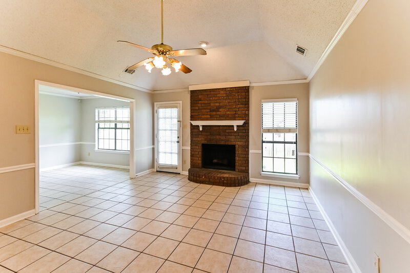 1,765/Mo, 7372 Royce Cove Memphis, TN 38125 Living Room View 3