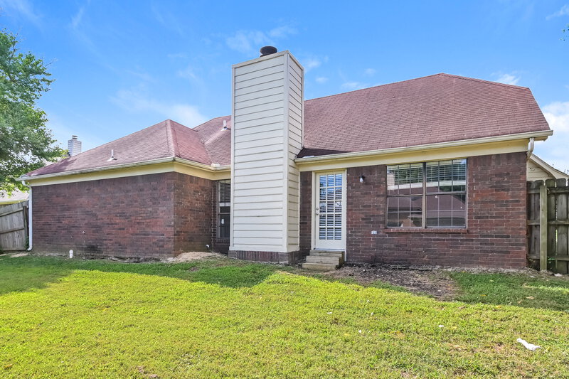 1,765/Mo, 7372 Royce Cove Memphis, TN 38125 Rear View