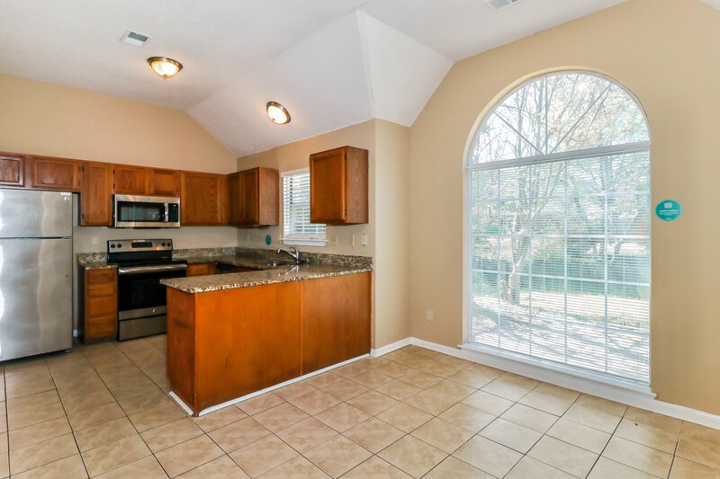 1,690/Mo, 4537 Bassett Hall Dr Memphis, TN 38125 Dining Room View