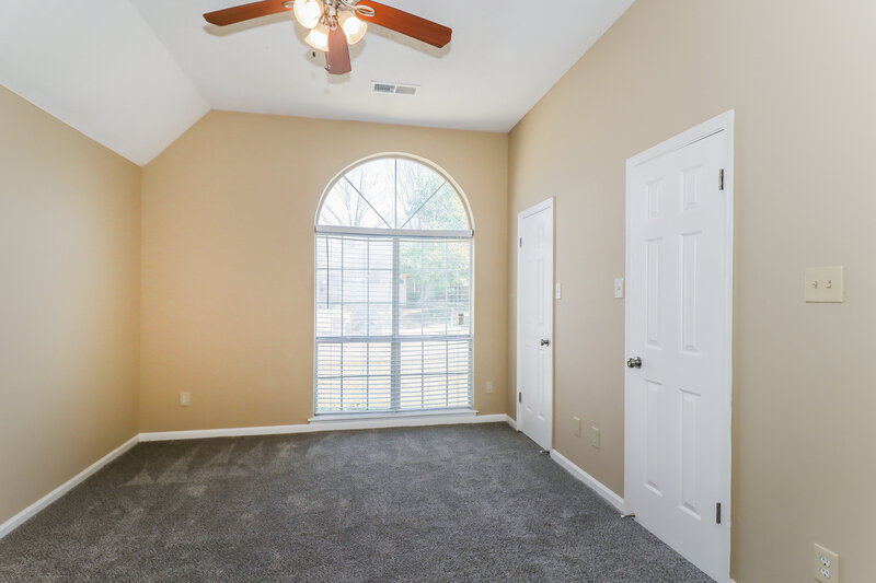 1,690/Mo, 4537 Bassett Hall Dr Memphis, TN 38125 Main Bedroom View