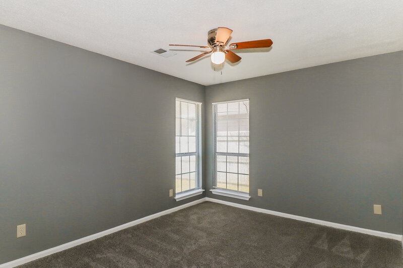 1,690/Mo, 4537 Bassett Hall Dr Memphis, TN 38125 Bedroom View 2