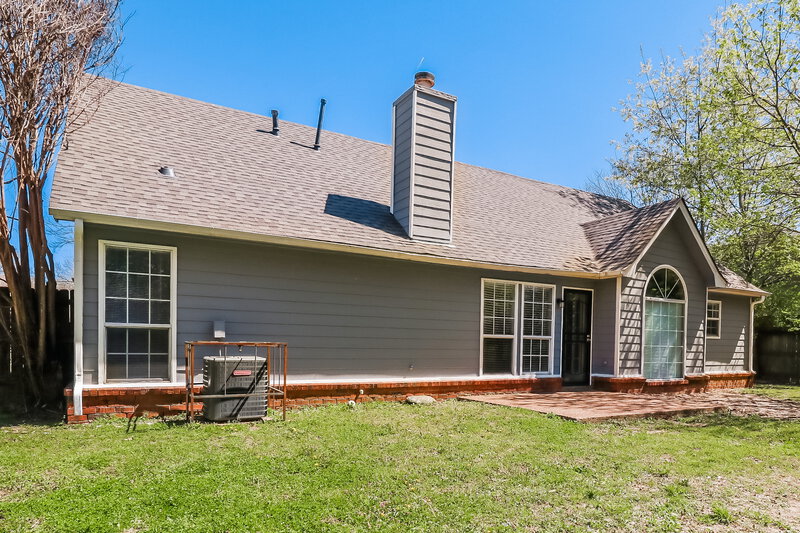 1,690/Mo, 4537 Bassett Hall Dr Memphis, TN 38125 Rear View