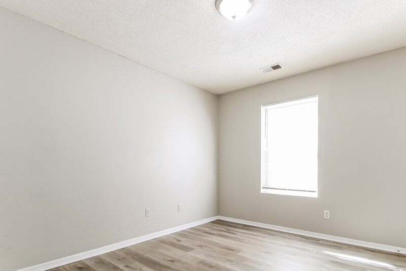 1,430/Mo, 4705 Water Front Oak Memphis, TN 38128 Bedroom View 3