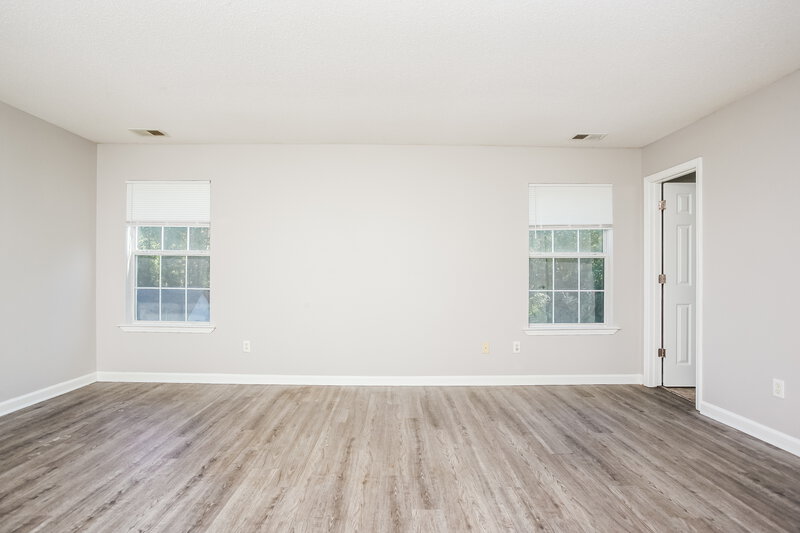 1,350/Mo, 4819 Royal Run Dr Memphis, TN 38128 Main Bedroom View